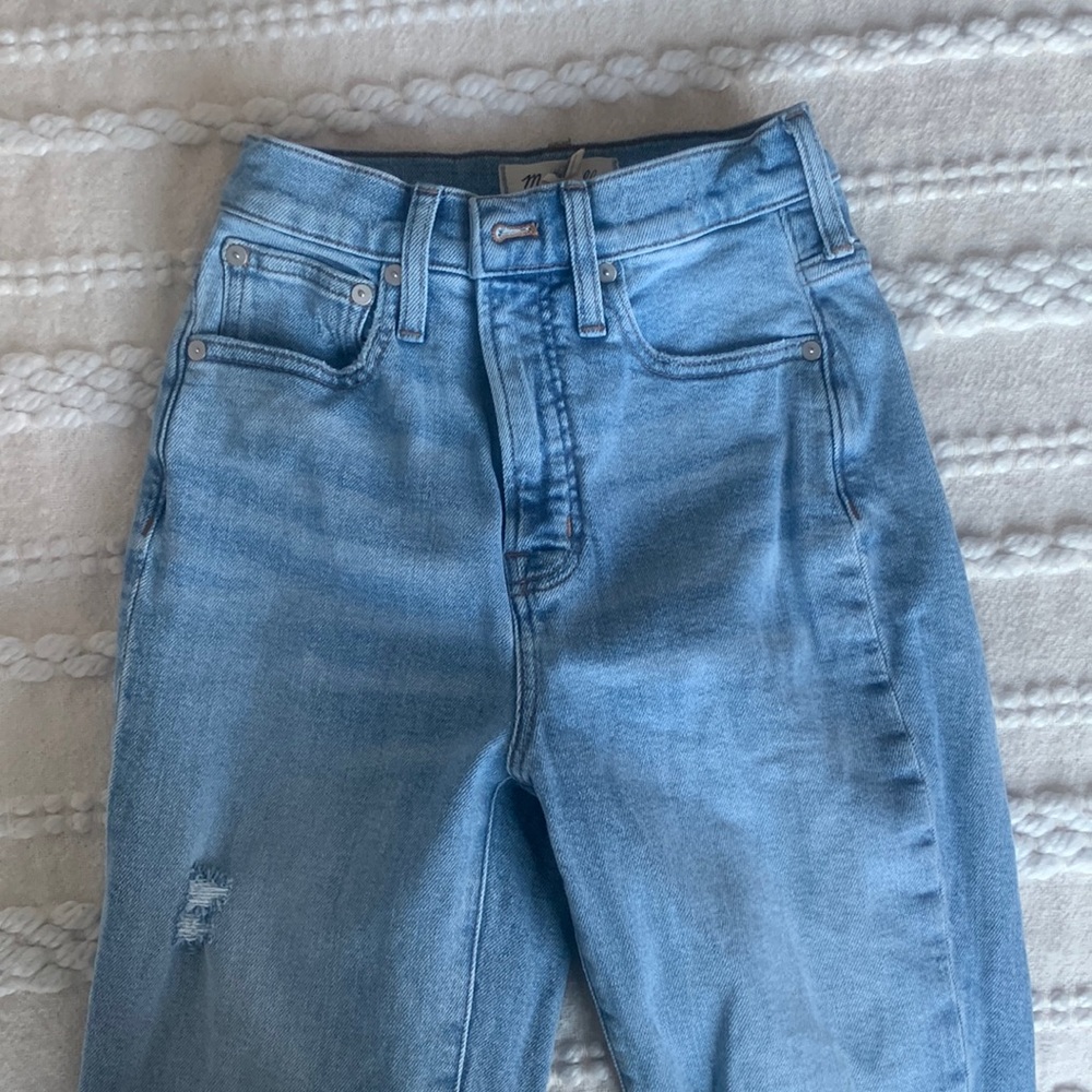 Maxwell size 23 tall